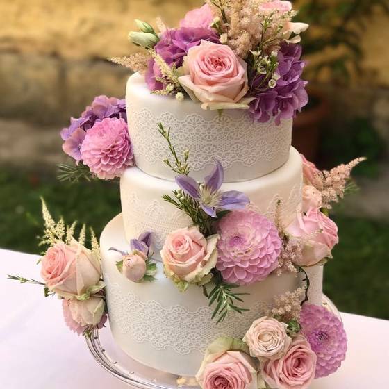 Beautiful wedding cake (c) Tortenschmiede